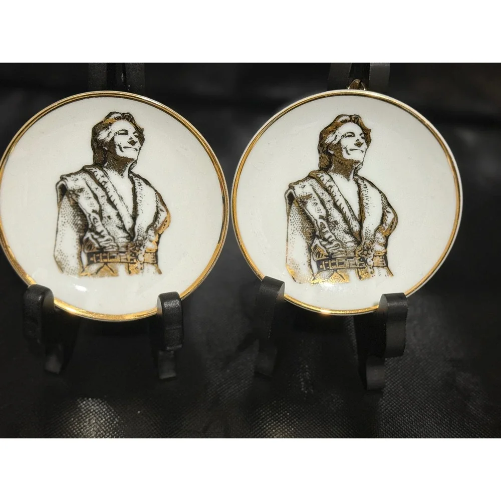 Daniel‎ Kaye Porcelain Gold Trimmed Commemorative Decorative Display Plates